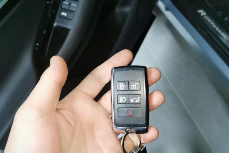 Used Land Rover Range Rover Evoque 2020 249 PS R-DYNAMIC S Sport Edition