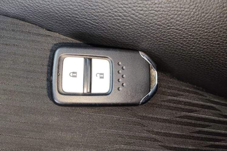 Used Honda Vezel 2020 1.5L CVT Luxury Edition
