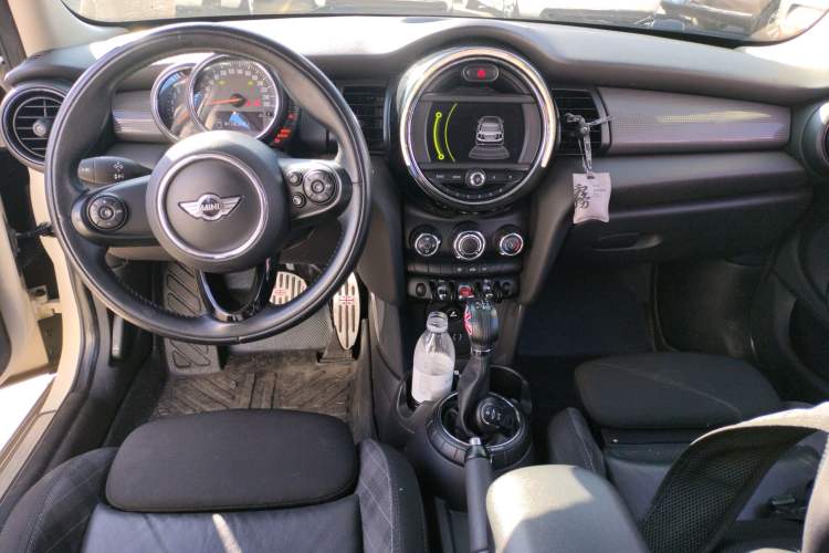 Used  MINI 2016 1.5T COOPER Five-Door Edition
