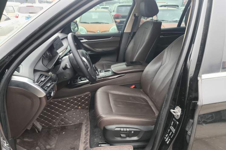 Used BMW X5 2015 xDrive28i
