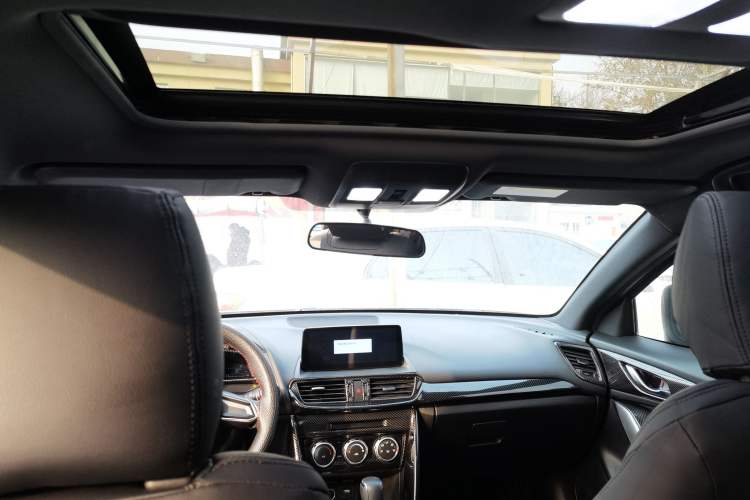 Used Mazda CX-4 2018 2.0L Automatic Two-Wheel Drive Blue Sky Dynamic Version China V Standard