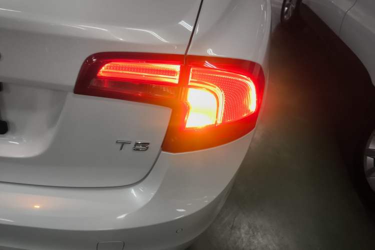 Used Volvo S60 2014 S60L T5 Intelligent Drive Edition