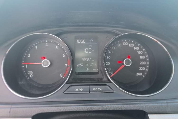 Used Volkswagen Lavida 2017 1.6L Automatic Comfort Edition
