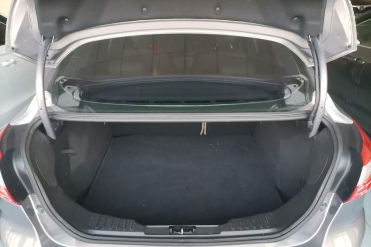 Used Ford Focus 2012 Sedan 1.6L Automatic Comfort Model
