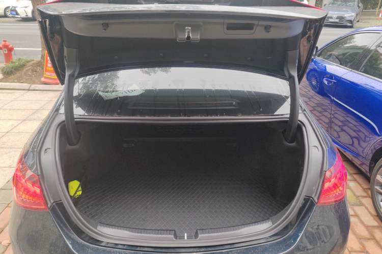 Used Mercedes-Benz C-Class 2025 Facelift C 260 L Sport Edition