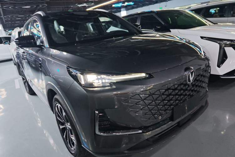 Used Changan CS55PLUS PHEV 2025 Smart New Blue Whale 125km Battleship Edition
