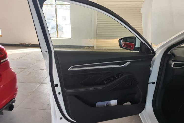 Used Geely Auto Emgrand 2025 4th Generation 1.5L CVT Starry Edition
