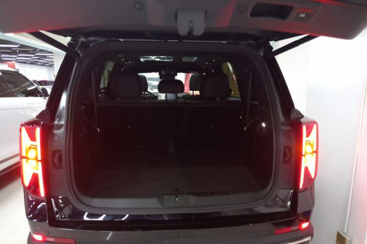 Used GAC Trumpchi GS8 2022 Linghang Series 2.0 TGDI Two-Wheel-Drive Luxury Smart Connectivity Version (7 Seats)
