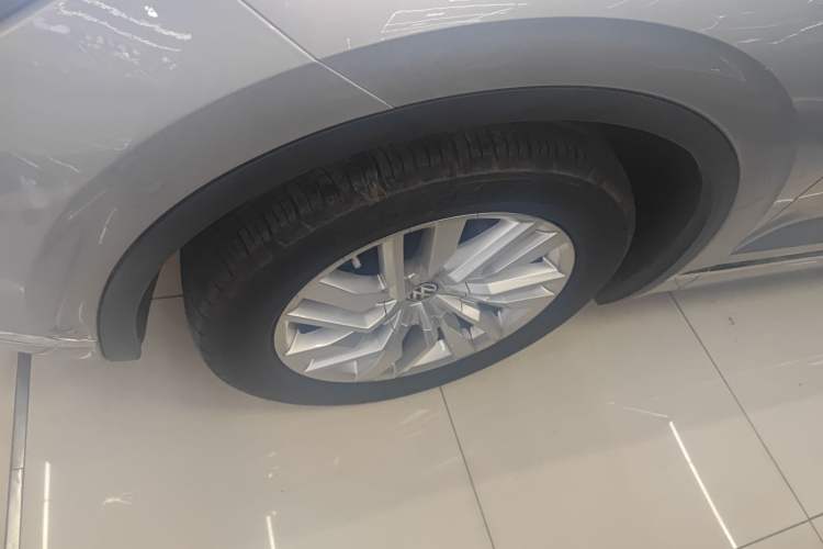 Used Volkswagen Touareg 2019 2.0 TSI Ruiyi Edition China V Standard
