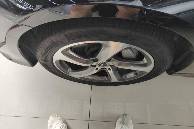 Used Mercedes-Benz E-Class 2019 Restyled E 300 L Sporty and Stylish Edition
