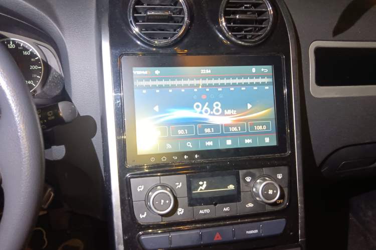 Used Yema T70 2018 T70S 1.8L Manual Value-Added Sunroof Edition
