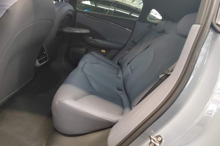 TDK.VehicleDetails.img