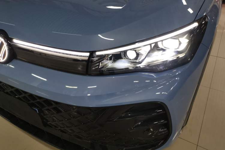 Used Volkswagen Tiguan L 2024 PRO 380TSI Four-Wheel Drive R-Line Prestige Edition