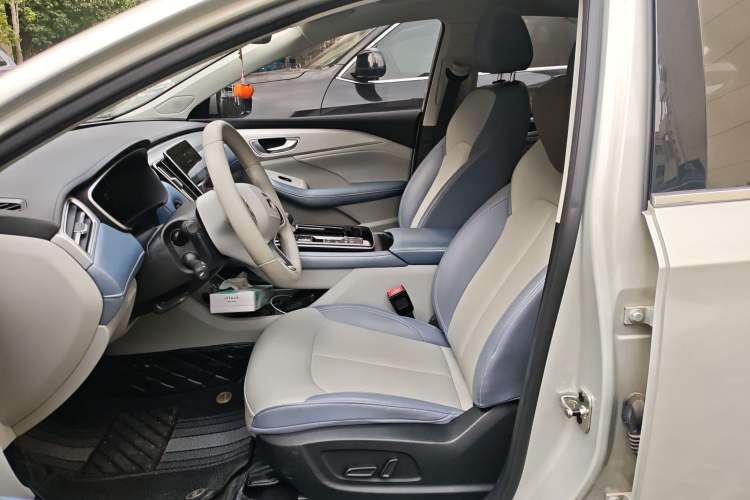 Used  ER6 2020 620 km Smart Edition