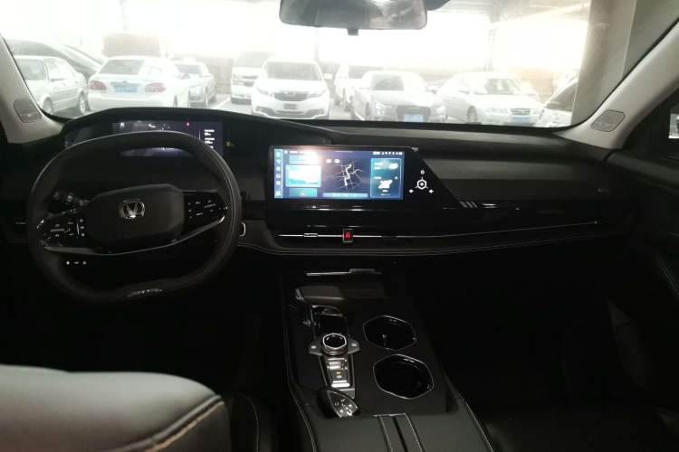 Used Changan UNI-K iDD 2024 Chuzhi iDD 1.5T 135km Smart & Fun Model