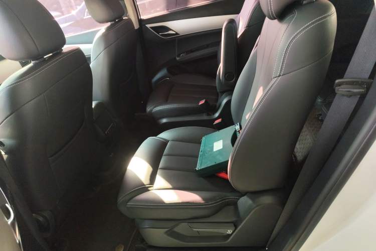 Used BYD Song MAX 2021 Upgraded Model 1.5T Automatic Luxury 6-Seater
