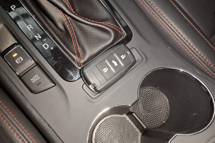 Used Changan CS75 2016 1.8T Automatic Elite Model China V Standard
