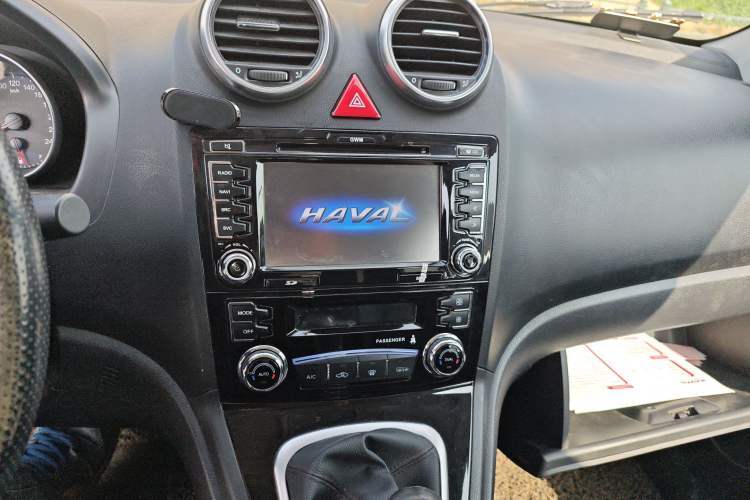 Used Haval H6 2015 Upgraded Model 1.5T Manual Two-Wheel Drive Elite Version