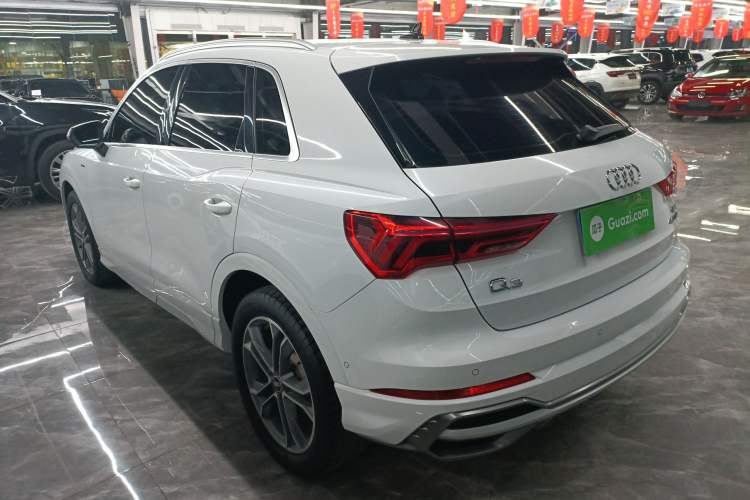 Used Audi Q3 2021 40 TFSI Fashion Dynamic Model