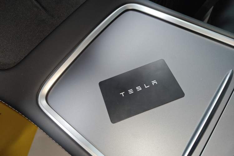 Used Tesla Model Y 2024 Rear-Wheel-Drive Version
