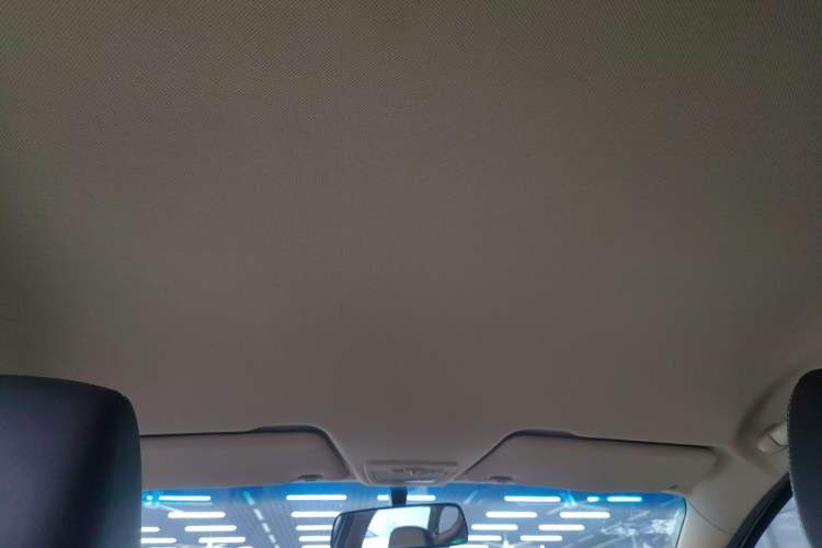 Used Baojun 310W 2017 1.5L Manual Fashion Model China V
