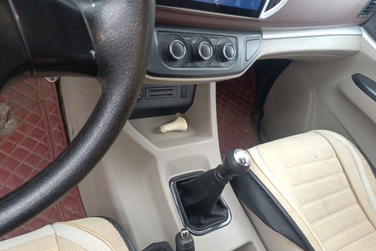 Used FORTHING Lingzhi 2019 M5 1.6L Exclusive Edition 7-Seater
