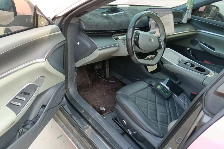 Used  A07 2023 Range-Extended 200 Max
