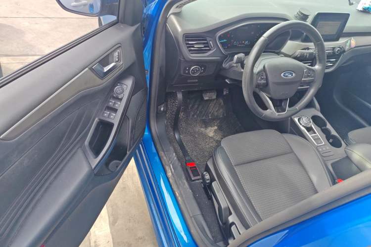 Used Ford Focus 2020 Sedan EcoBoost 180 Automatic Trend Edition
