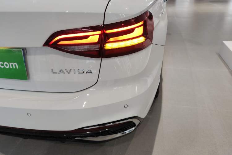 Used Volkswagen Lavida 2024 300TSI DSG Starry Sky Leading Edition
