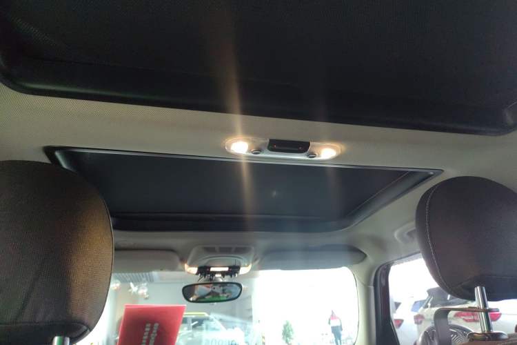 Used  MINI 2016 1.2T ONE Pioneer Edition Five-Door Version
