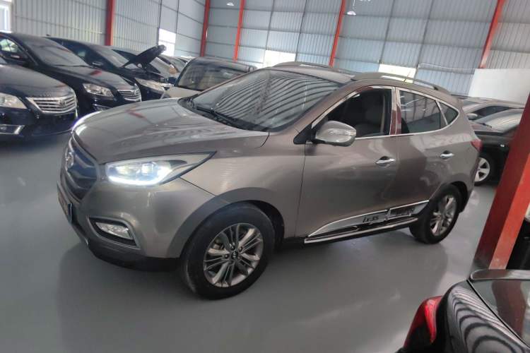 Used Hyundai ix35 2013 2.0L Automatic Two-Wheel Drive Smart GLS China IV Standard
