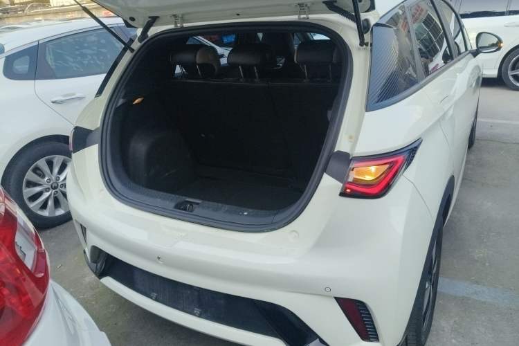 Used BYD Dolphin 2023 420 km Fashion Edition
