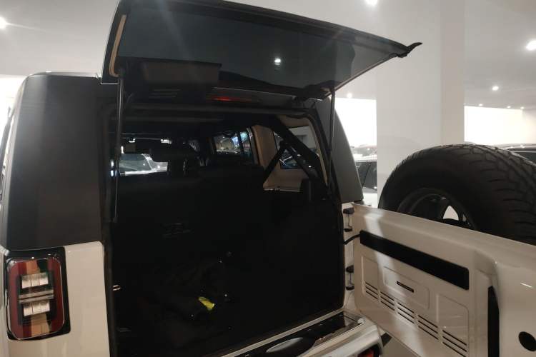 Used BAIC Off-Road BJ40 2024 2.0T Urban Hunter Honor Edition
