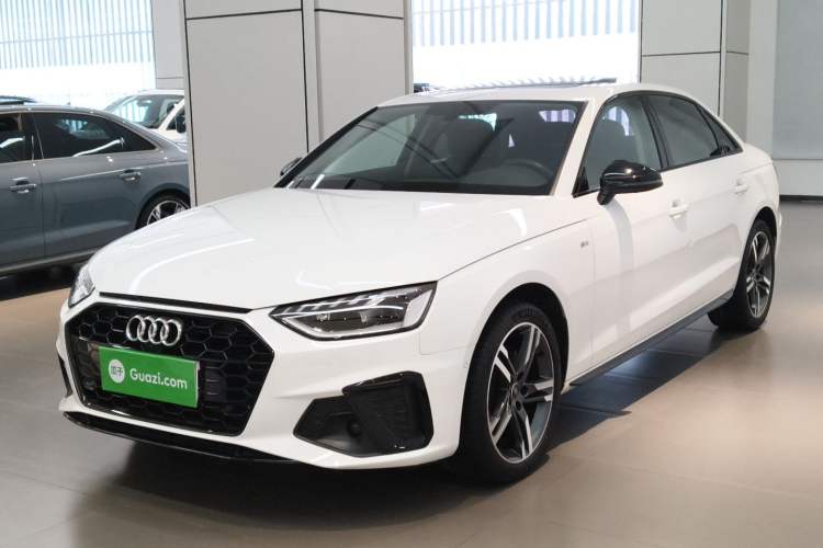 Used Audi A4L 2022 40 TFSI Luxury Dynamic Model