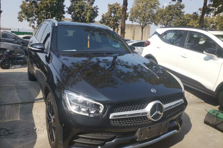 Used Mercedes-Benz GLC 2020 Facelift GLC 260 L 4MATIC Luxury Edition
