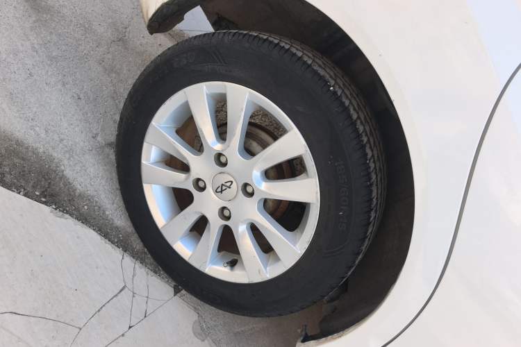 Used Chery Fengyun 2 2013 Hatchback 1.5L Manual Ruiyi Edition
