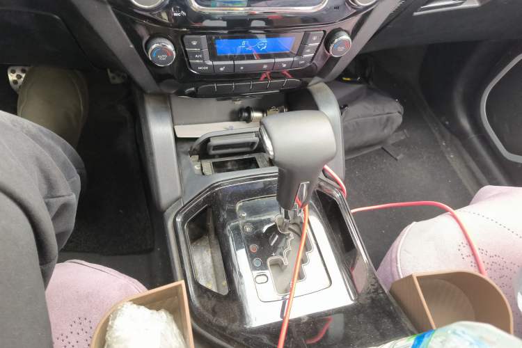 Used Geely Auto GX7 2015 Sport Edition 2.0L Automatic Luxury Model
