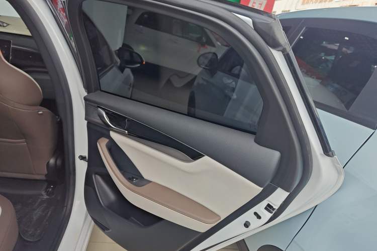 Used BYD Qin PLUS 2023 Champion Edition DM-i 55KM Superior Model
