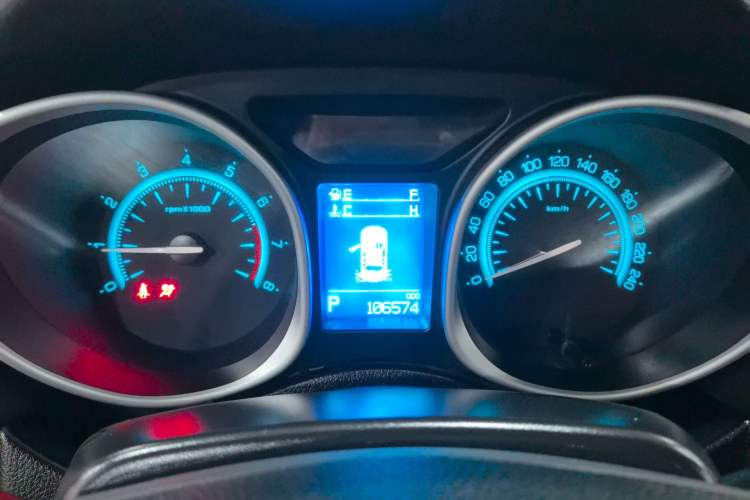 Used GAC Trumpchi GS5 Super 2015 2.0L Automatic Two-Wheel Drive Luxury Navigation Edition
