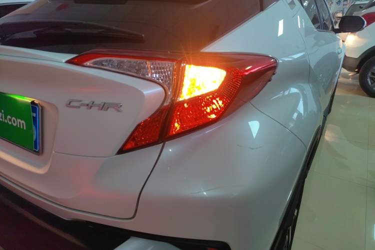 Used Toyota C-HR 2020 2.0L Leading Edition
