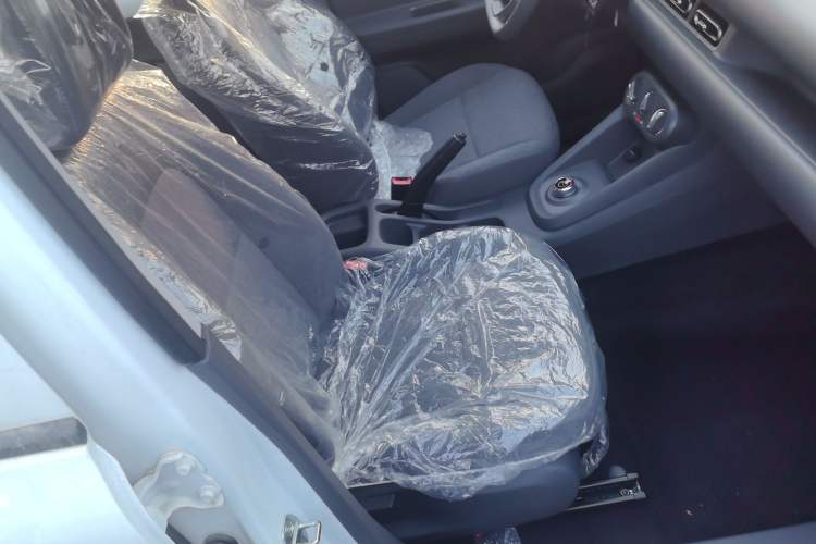 Used Wuling Hongguang New Energy 2024 All-Electric Model 300KM Standard Version
