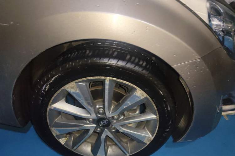 Used Hyundai Elantra 2015 1.6L Automatic Luxury Model