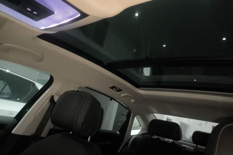 Used Volkswagen Passat 2024 380TSI Dragon Glory Edition
