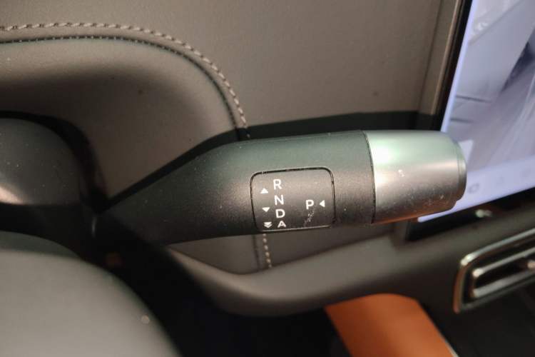 Used Li Auto L6 2025 Pro Smart Refresh Edition
