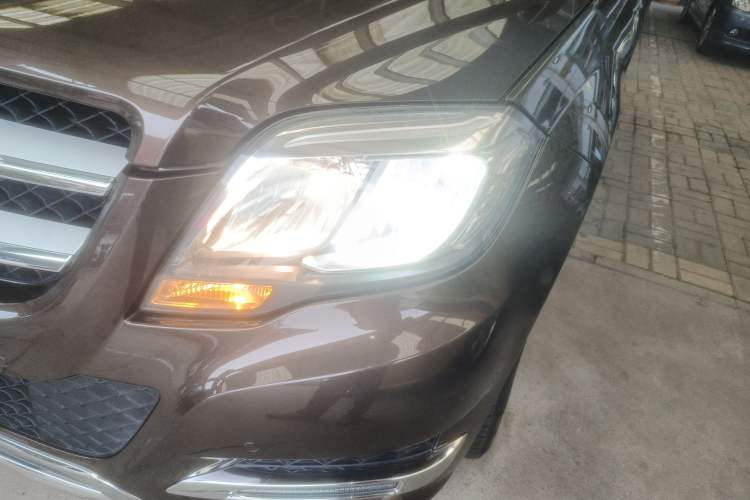 Used Mercedes-Benz GLK-Class 2013 GLK 300 4MATIC Dynamic Sunroof Model
