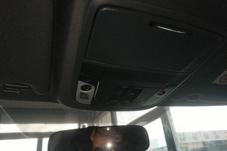 Used Honda UR-V 2020 370TURBO Two-Wheel Drive Luxury Edition
