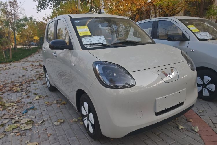 Used Wuling Hongguang MINIEV 2025 Four-Door Version Advanced Edition
