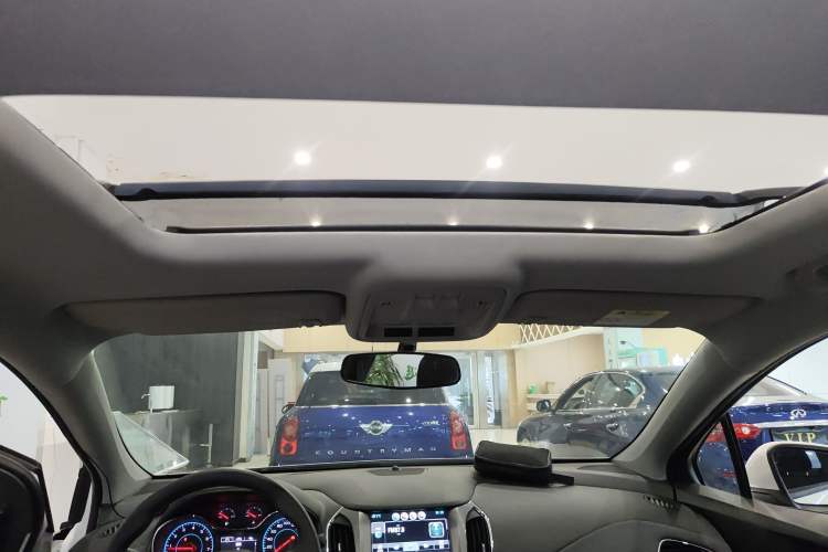 Used Chevrolet Cruze 2018 320 Automatic Pioneer Sunroof Edition
