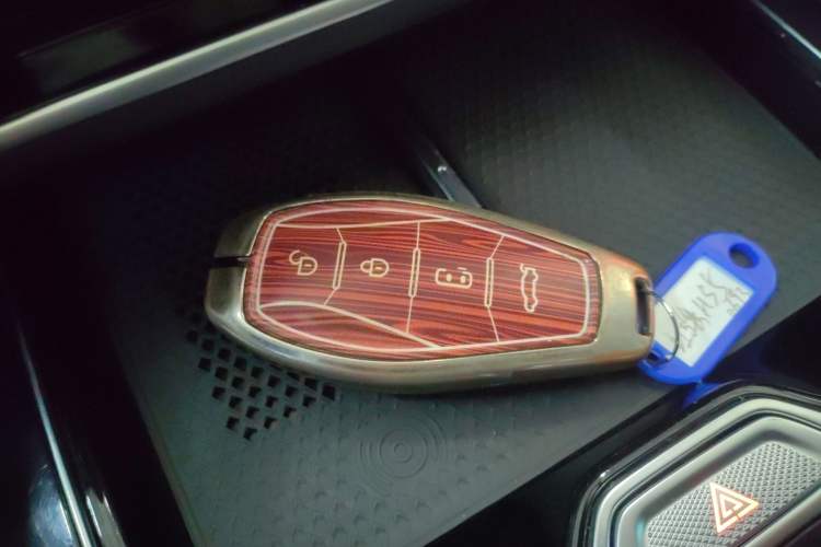 Used Hongqi HS5 2023 2.0T Qixiang Pro Edition
