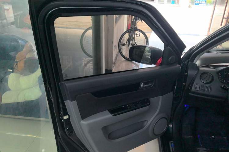 Used Suzuki Swift 2016 1.5L Automatic Fashionable Coolplay Edition
